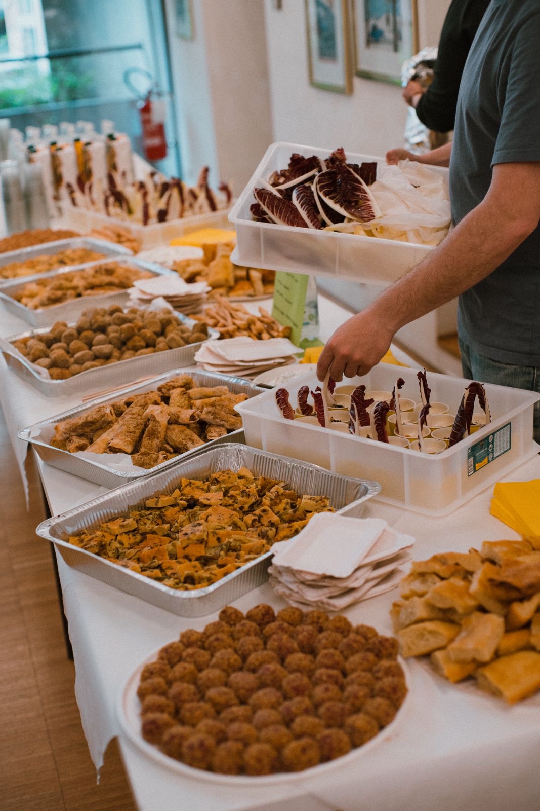 Persone che cucinano